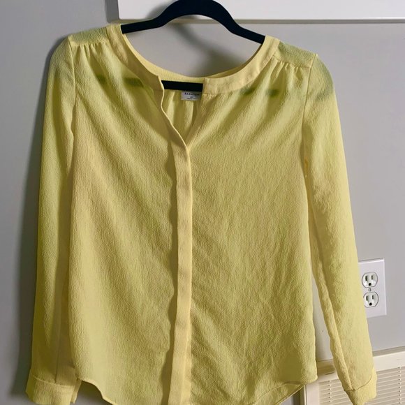 Aritzia Babaton Bergen Blouse - Picture 3 of 4